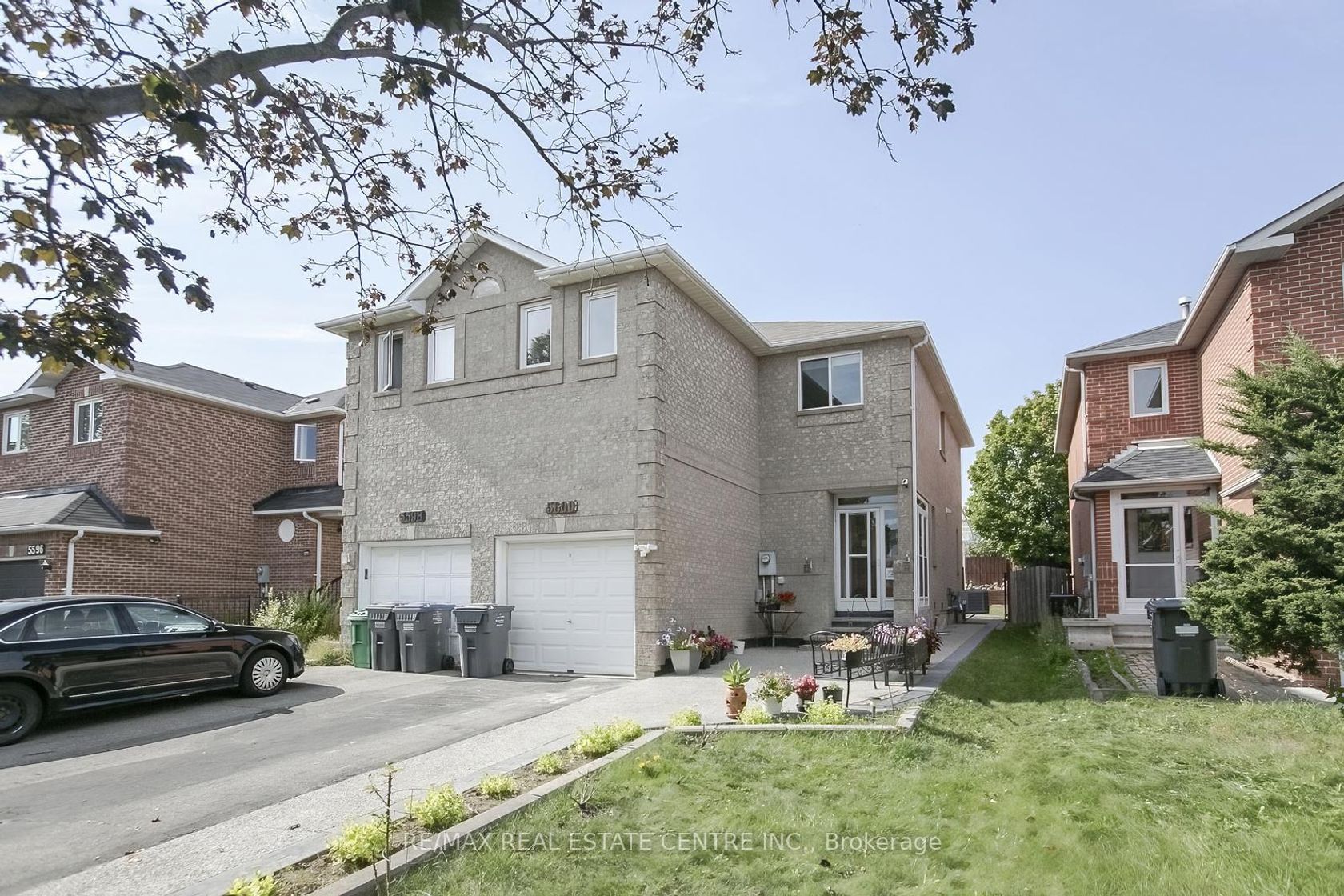 5600 Cortina Crescent, Hurontario, Mississauga 2
