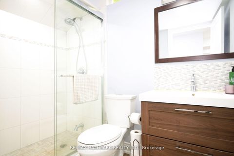 Photo 20 at 128 Wolf Creek Crescent, Patterson, Vaughan