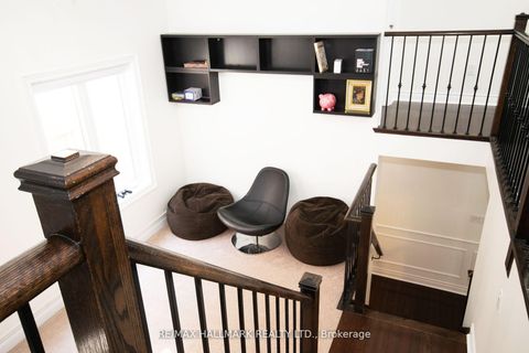Photo 34 at 128 Wolf Creek Crescent, Patterson, Vaughan