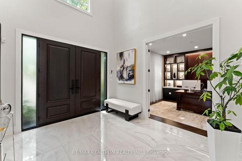 Photo 1 at 63 Willett Crescent, Mill Pond, Richmond Hill