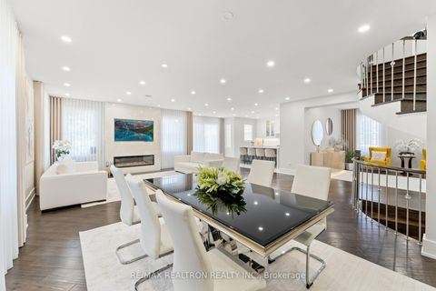 Photo 11 at 63 Willett Crescent, Mill Pond, Richmond Hill