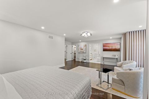 Photo 23 at 63 Willett Crescent, Mill Pond, Richmond Hill