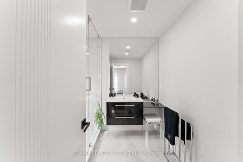 Photo 29 at 63 Willett Crescent, Mill Pond, Richmond Hill