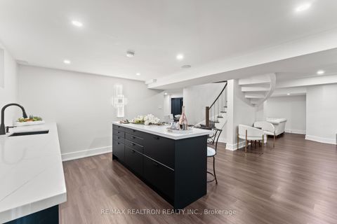 Photo 34 at 63 Willett Crescent, Mill Pond, Richmond Hill