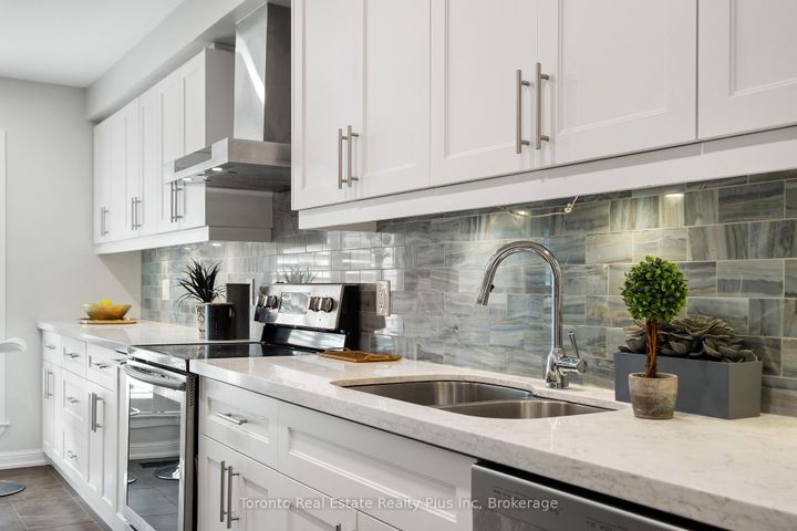 Photo 13 at 29 Anvil Millway, Windfields, Toronto
