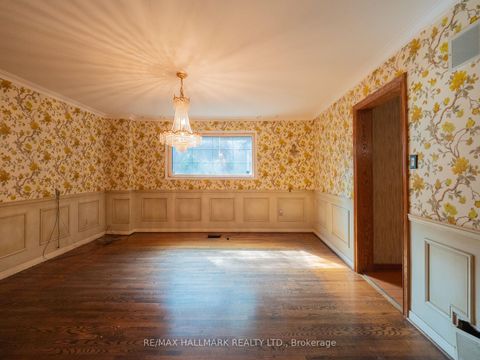 Photo 5 at 68 Pinnacle Road, Windfields, Toronto