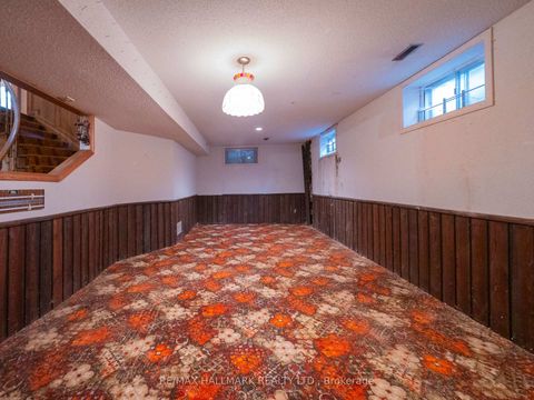 Photo 12 at 68 Pinnacle Road, Windfields, Toronto