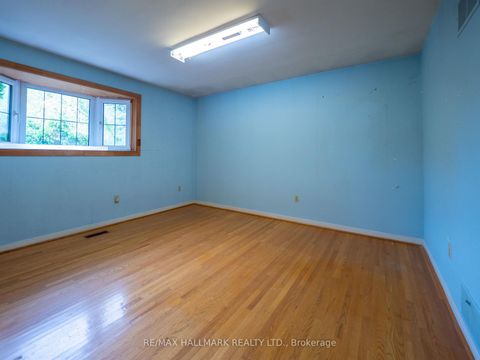 Photo 22 at 68 Pinnacle Road, Windfields, Toronto