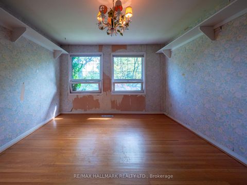 Photo 26 at 68 Pinnacle Road, Windfields, Toronto