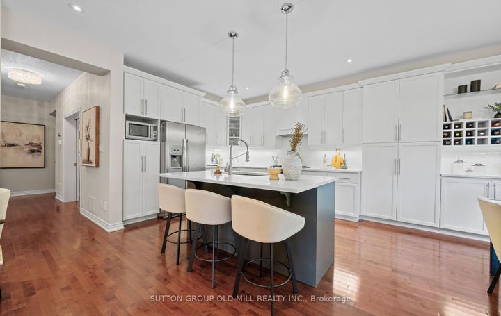 Photo 3 at 3304 Stalybridge Drive, BC Bronte Creek, Oakville