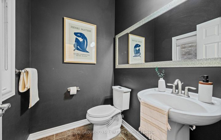 Photo 20 at 3304 Stalybridge Drive, BC Bronte Creek, Oakville