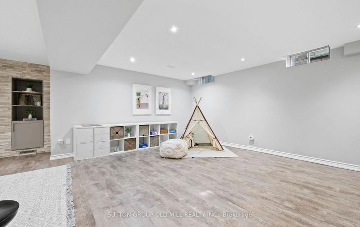 Photo 36 at 3304 Stalybridge Drive, BC Bronte Creek, Oakville