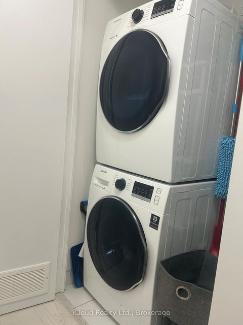 Photo 6 at 2314 - 195 Redpath Avenue, Mount Pleasant West, Toronto Photo 6 at 2314 - 195 Redpath Avenue, Mount Pleasant West, Toronto