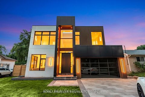 Photo 4 at 1328 Waverly Avenue, WO West, Oakville