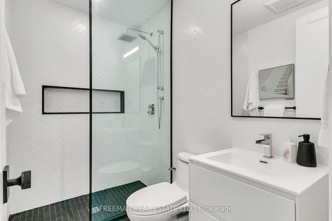 Photo 23 at 34 Tranby Avenue, Annex, Toronto