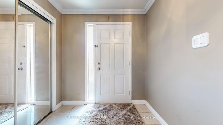 Photo 4 at 508 Chancellor Drive, East Woodbridge, Vaughan