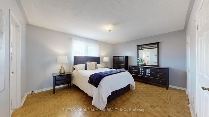 Photo 23 at 508 Chancellor Drive, East Woodbridge, Vaughan