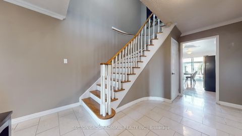 Photo 3 at 508 Chancellor Drive, East Woodbridge, Vaughan