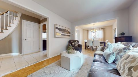 Photo 7 at 508 Chancellor Drive, East Woodbridge, Vaughan