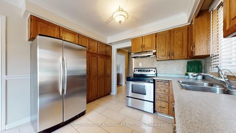Photo 10 at 508 Chancellor Drive, East Woodbridge, Vaughan