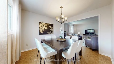 Photo 15 at 508 Chancellor Drive, East Woodbridge, Vaughan