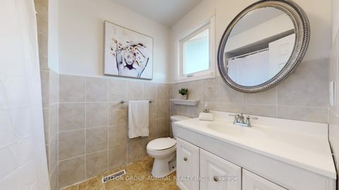 Photo 25 at 508 Chancellor Drive, East Woodbridge, Vaughan
