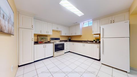 Photo 37 at 508 Chancellor Drive, East Woodbridge, Vaughan