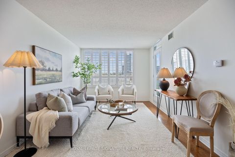 Photo 5 at 402 - 205 The Donway W, Don Mills, Toronto