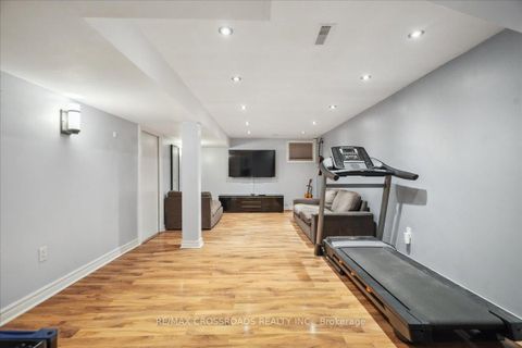 Photo 26 at 43 - 121 L'Amoreaux Drive, L'Amoreaux, Toronto