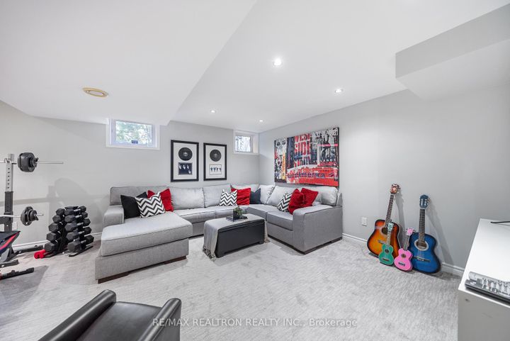 Photo 26 at 565 Thornhill Woods Drive, Patterson, Vaughan