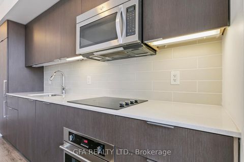 Photo 12 at 438 - 5 Hanna Avenue, Niagara, Toronto