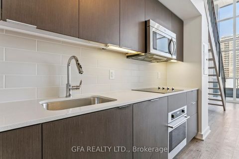 Photo 14 at 438 - 5 Hanna Avenue, Niagara, Toronto