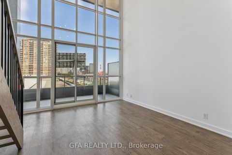 Photo 15 at 438 - 5 Hanna Avenue, Niagara, Toronto