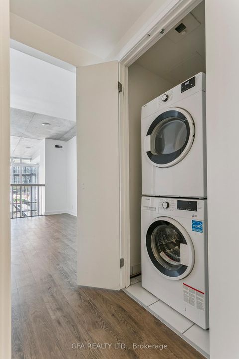 Photo 41 at 438 - 5 Hanna Avenue, Niagara, Toronto