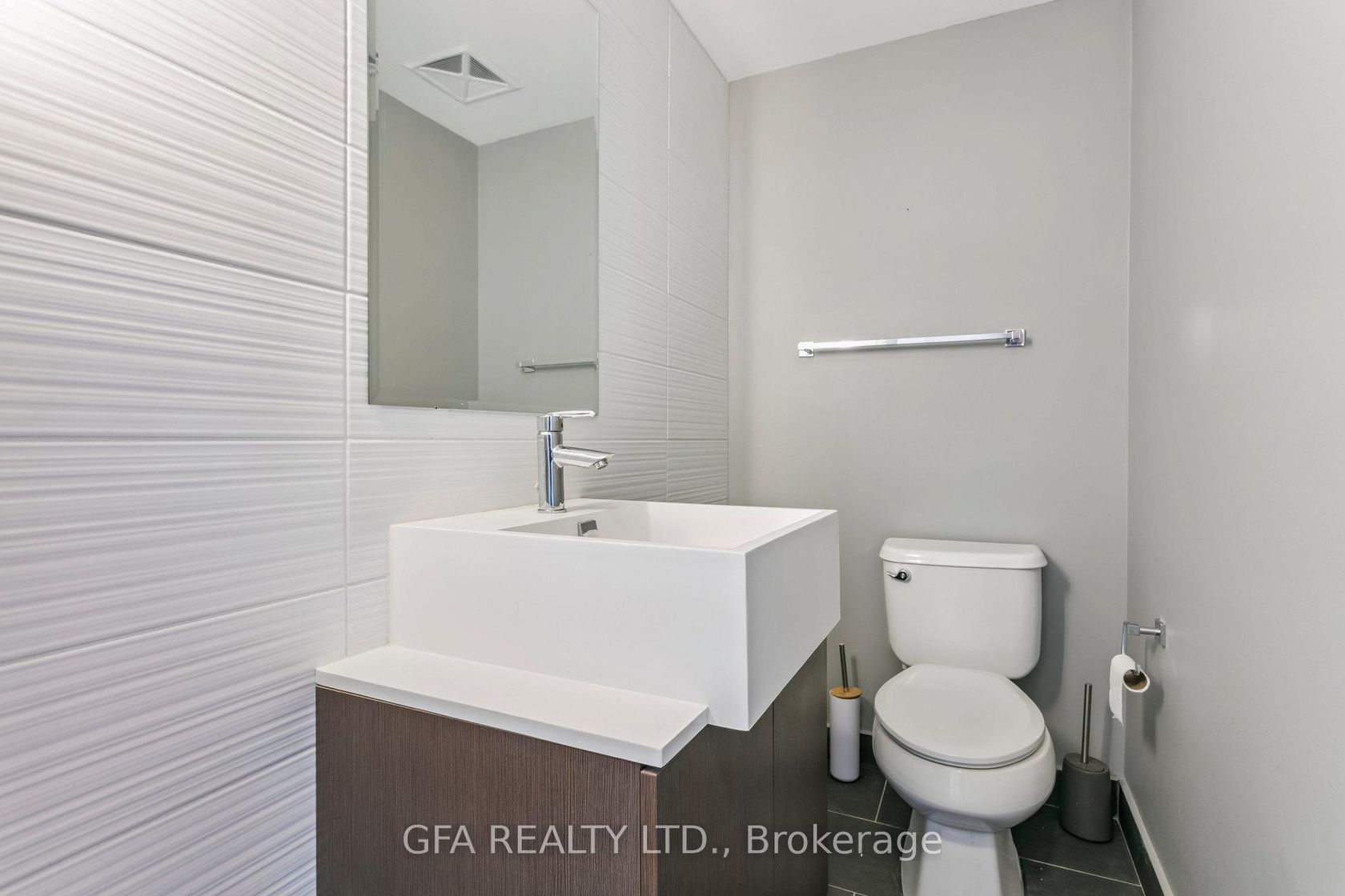 Photo 23 at 438 - 5 Hanna Avenue, Niagara, Toronto Photo 23 at 438 - 5 Hanna Avenue, Niagara, Toronto