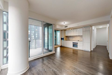 Photo 4 at 1602 - 125 Blue Jays Way, Waterfront Communities C1, Toronto