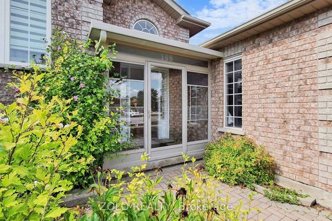 Photo 2 at 148 Marsellus Drive, Holly, Barrie