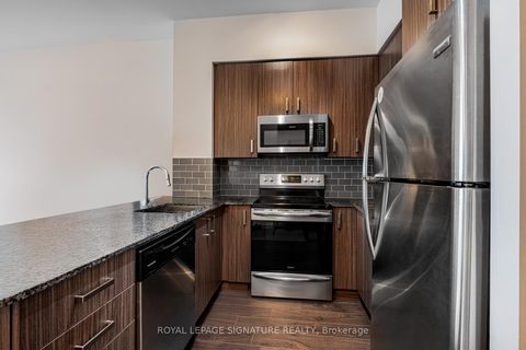 Photo 3 at 620 - 11611 Yonge Street, Jefferson, Richmond Hill