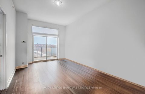 Photo 5 at 620 - 11611 Yonge Street, Jefferson, Richmond Hill