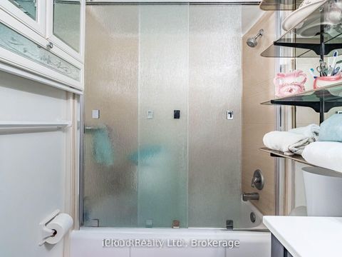 Photo 32 at 205 - 5 Shady Golfway, Flemingdon Park, Toronto