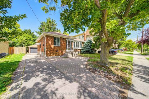 Photo 1 at 176 Mckee Avenue, Willowdale East, Toronto