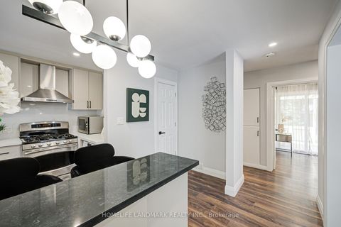Photo 3 at 176 Mckee Avenue, Willowdale East, Toronto