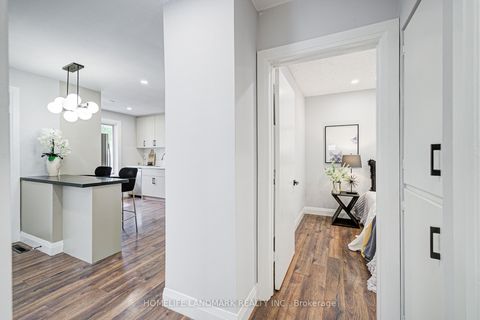 Photo 4 at 176 Mckee Avenue, Willowdale East, Toronto