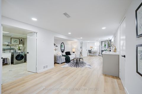 Photo 34 at 176 Mckee Avenue, Willowdale East, Toronto