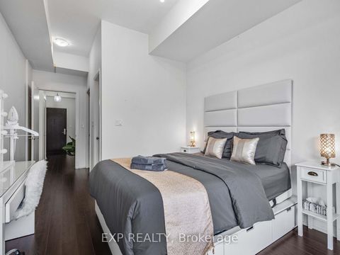 Photo 14 at 833 - 460 Adelaide Street E, Moss Park, Toronto