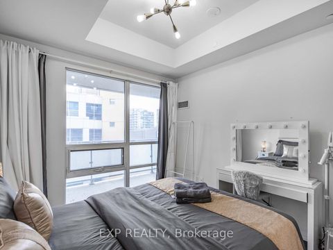 Photo 15 at 833 - 460 Adelaide Street E, Moss Park, Toronto