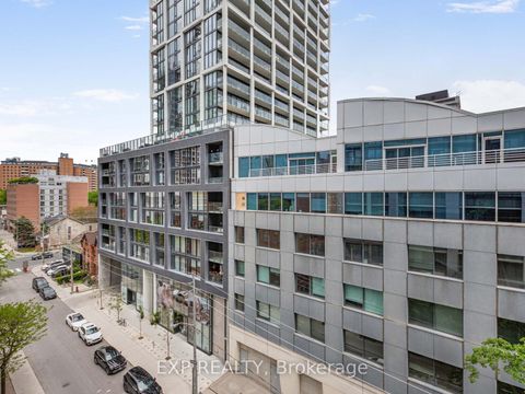 Photo 26 at 833 - 460 Adelaide Street E, Moss Park, Toronto