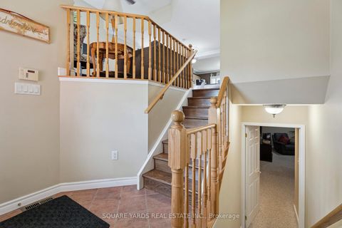 Photo 3 at 6 Ambler Bay, Georgian Drive, Barrie