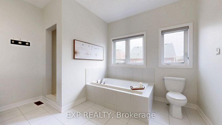 Photo 20 at 552 Mactier Drive S, Kleinburg, Vaughan