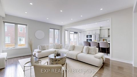 Photo 7 at 552 Mactier Drive S, Kleinburg, Vaughan